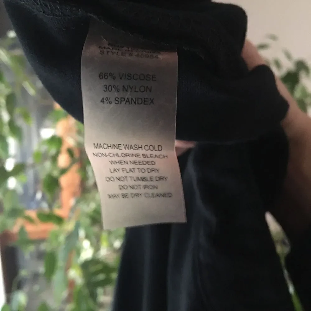 ‎Soft Surroundings black skinny pull on pants TS